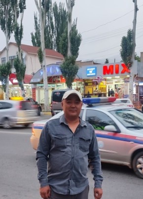 Алтынбек, 45, Кыргыз Республикасы, Чолпон-Ата