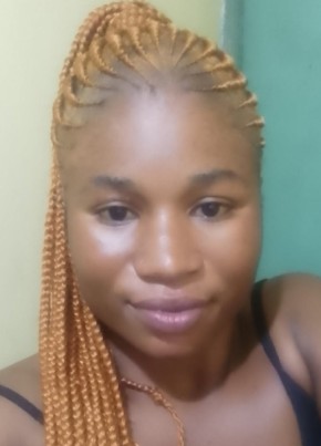 Veee из Nairobi 20 лет