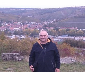Dima Kosobucki, 62, Minsk