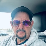 Valentín, 55  , Novi
