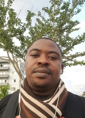 Moustapha, 37, Republic of Cameroon, Douala