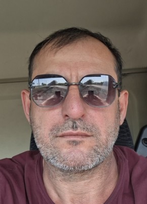 Руслан из Салехарда 48 лет