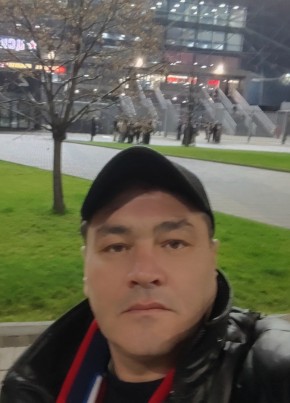 Зафар из Москвы 49 лет