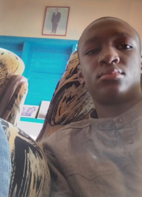 Trevor, 19, République Gabonaise, Oyem