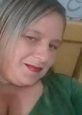 Adriana из Brasília 35 лет