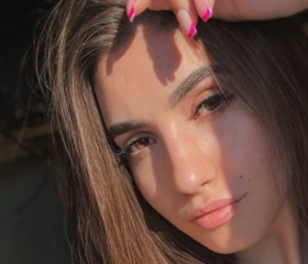 Karolina, 21, Mezhdurechensk