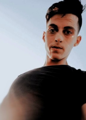 Ayman, 20, Syria, Tayyibat al Imam