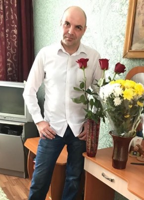 Михаил
