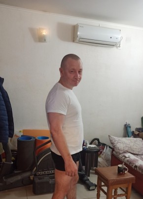 Константин из Адлера 56 лет