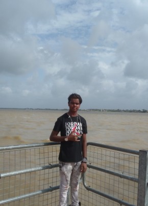 Peter Ramthall, 23, Republiek Suriname, Paramaribo