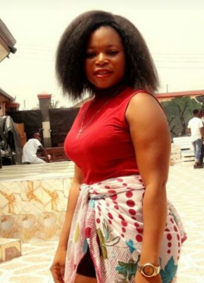 ivana Mills Ma, 30, Ghana, Tema