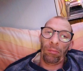 Resto, 40, Conversano