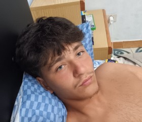 g, 18, Castellammare di Stabia