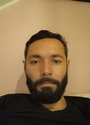 Victor, 36, República de Costa Rica, San José (San José)