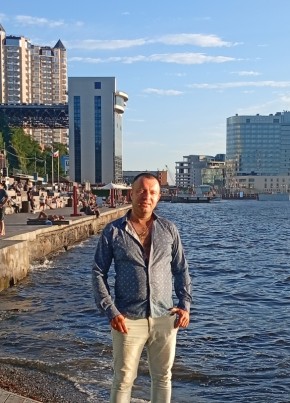 Владимир из Владивостока 45 лет