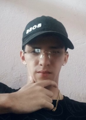 José из Guayaquil 19 лет