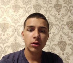 Вадим, 18, Saint Petersburg