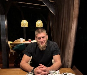 Petr, 30, Toronto