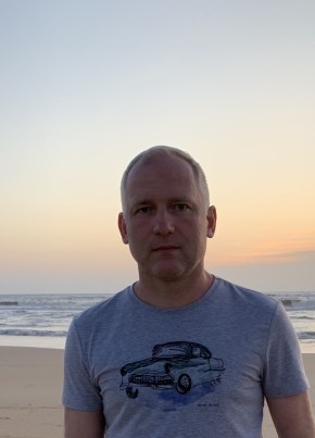 Denis, 41, Bahrain, Al Muharraq