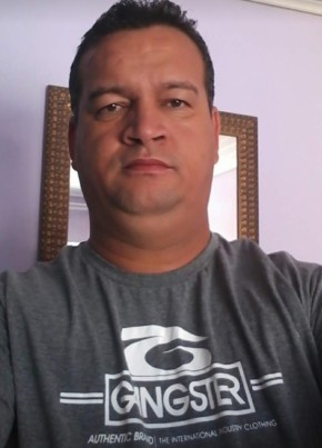 Sidinei, 46, República Federativa do Brasil, Curitiba