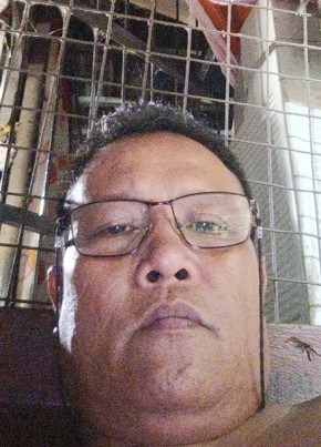 Larry gulmatico, 50, Philippines, Manila