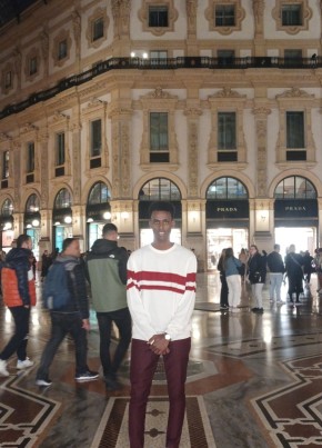 Yasin Mohamed, 18, Repubblica Italiana, Milano