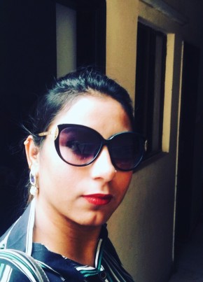 Pihu, 37, India, Delhi