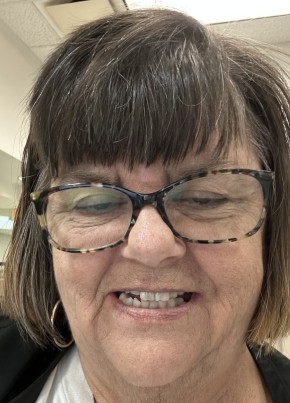 Linda, 66, United States of America, Kinston