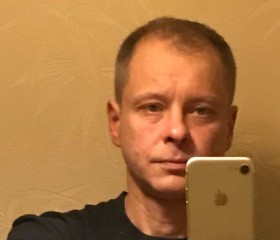Jarek, 52, London