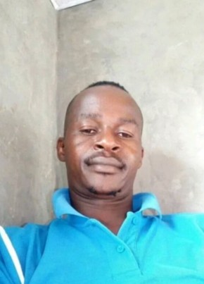 Tom из Kisumu 55 лет