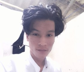 James Ryan, 18, Mae Sot