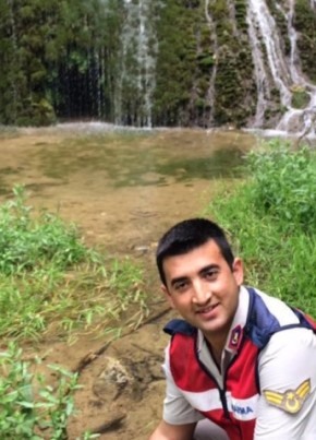 İbrahim, 32, Türkiye Cumhuriyeti, Bilecik