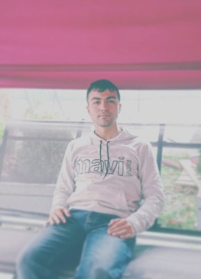 Berke , 26, Türkiye Cumhuriyeti, Ankara