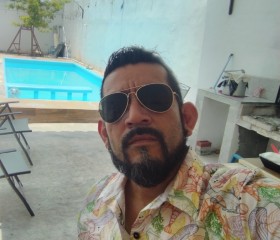 Ricardo, 37, Guadalupe (Nuevo Leon)