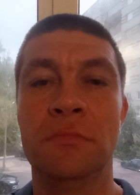 Денис из Солнечногорска 44 года