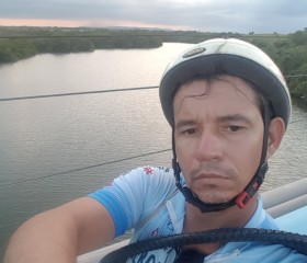 Yunior Tories, 44 года, La Habana