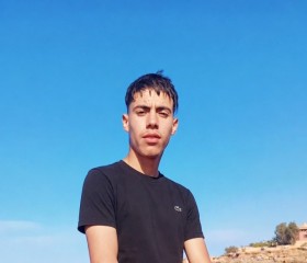 Bouharhact, 18, Saida
