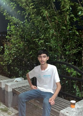 Samet из İstanbul 20 лет