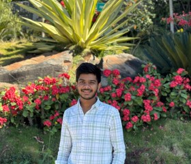 Pushp, 18, Surat