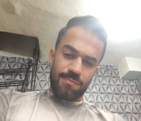 Mahdi Pashaki, 28, Shahre Jadide Andisheh