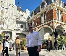 Lado, 28, Batumi