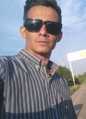 Angelito Saboya, 33, República del Perú, Lima