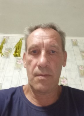 Евгений из Левокумское 52 года