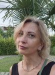 Yuliya, 46, Saint Petersburg