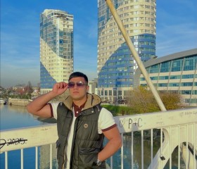 Emil, 19, Yablonovskiy