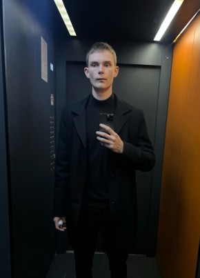 Денис из Одинцово 19 лет
