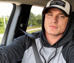 David, 39, Bismarck