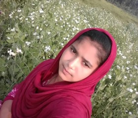 Rana, 21, Salalah