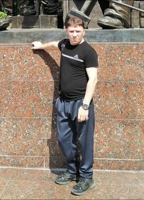 Sergey, 41, Russia, Miass