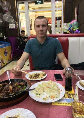 Alexander, 44, Россия, Покровка